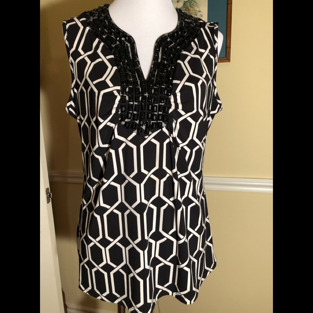 Katherine New York black and white sleeveless top